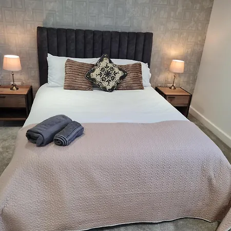 Jays Modern Guest house Birmingham
